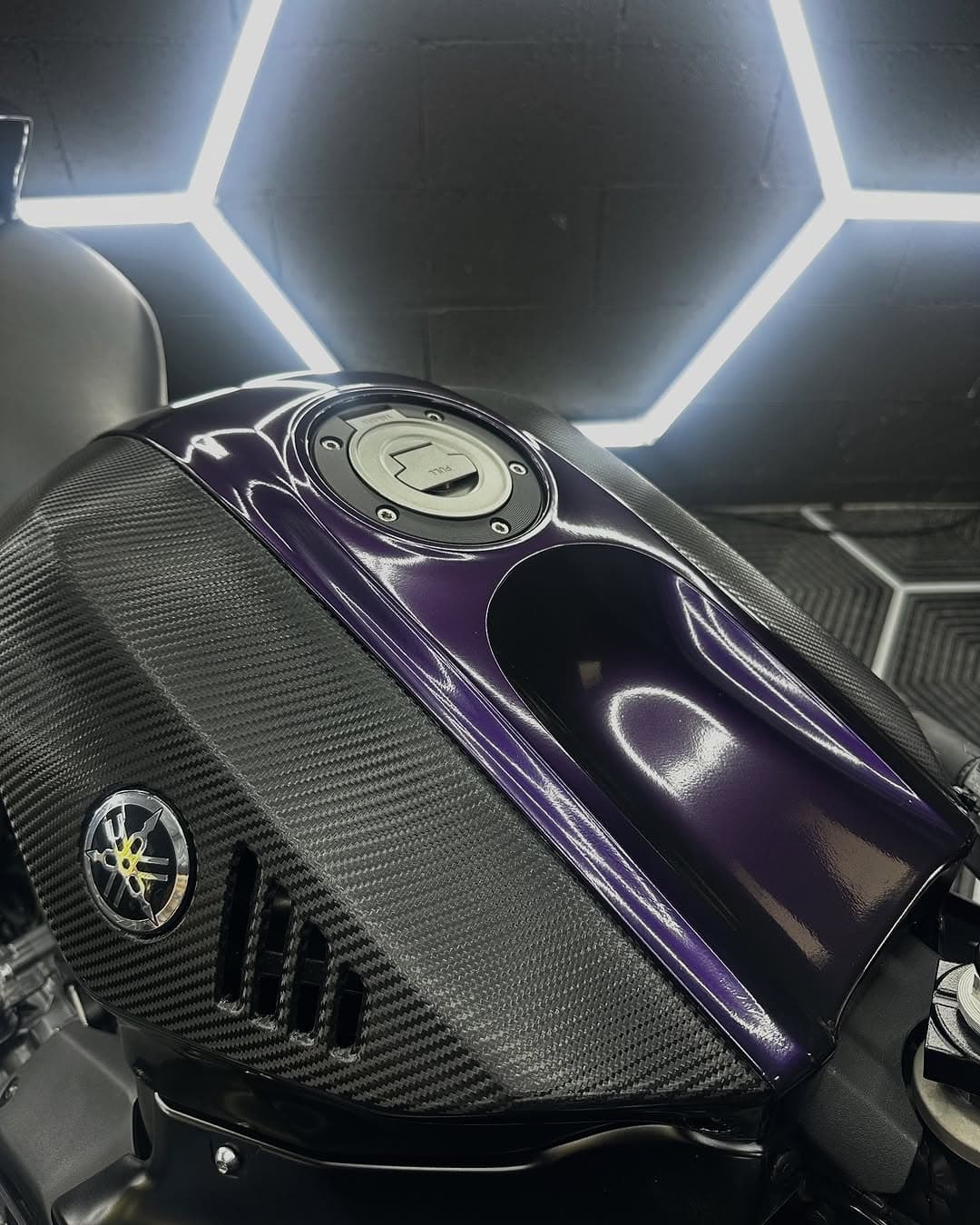 💥 TRANSFORMATION COMPLÈTE POUR CETTE YAMAHA R7  (2)