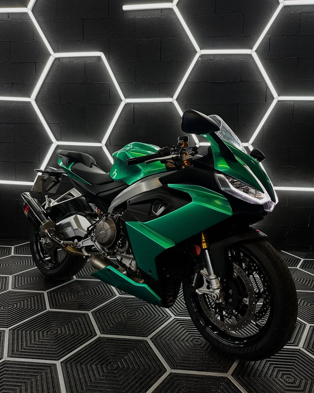 Transformation réussie pour cet Aprilia RS 660 ! �